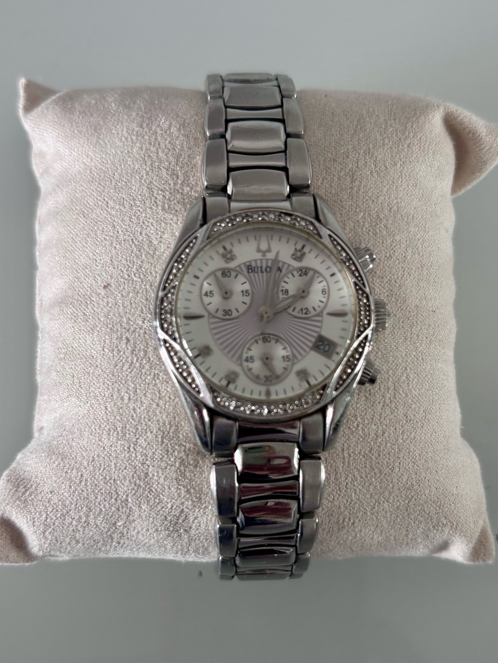 Bulova Women's 96R134 Silver Stainless Steel Dimond bezel Quartz Watch 32mm